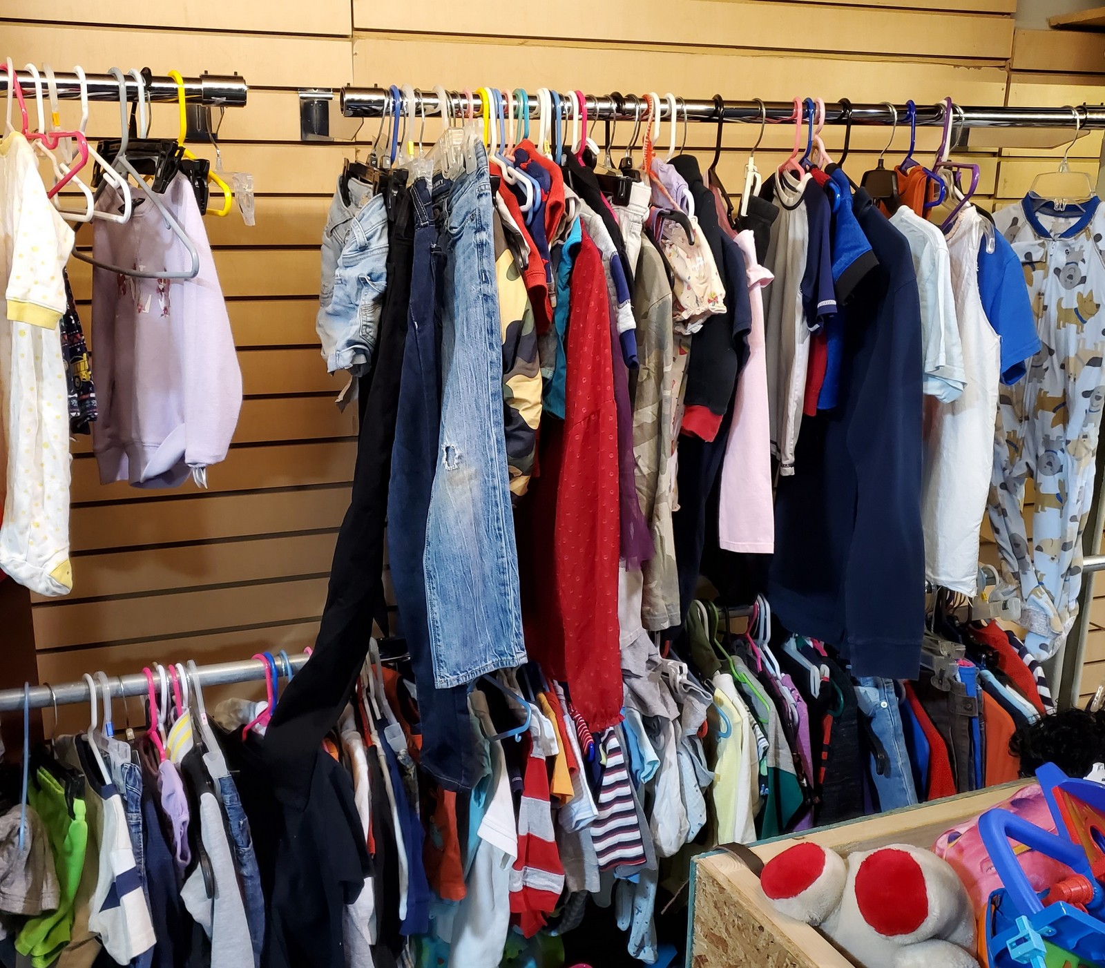 Children&apos;s Clothes